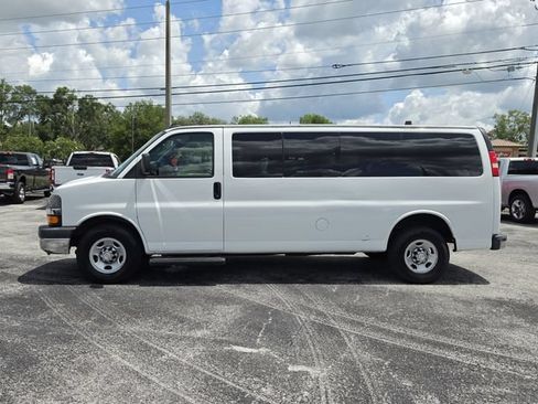 Used 2016 Chevrolet Express 3500 LT w/ LT Preferred Equipment Group RWD image 2