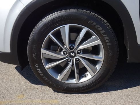 Used 2019 Hyundai Santa Fe AWD image 25