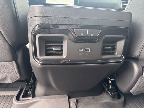 New 2026 GMC Sierra 1500 AT4 w/ AT4 Premium Package AWD/4WD image 35