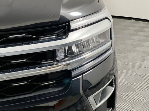 Used 2024 Ford Expedition Max Limited image 9