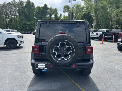 Used 2023 Jeep Wrangler Unlimited Rubicon 4xe w/ Steel Bumper Group AWD/4WD image 8