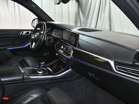 Used 2023 BMW X5 xDrive40i AWD/4WD image 59