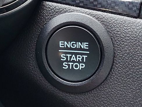 Used 2025 Ford Escape ST-Line AWD/4WD image 17