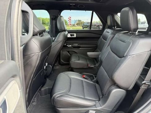 Used 2021 Ford Explorer ST w/ Equipment Group 401A AWD/4WD image 14