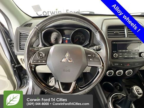 Used 2017 Mitsubishi Outlander Sport ES FWD image 8