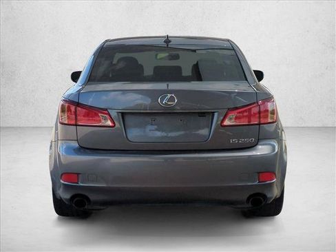 Used 2013 Lexus IS 250 w/ Premium Pkg Value Edition RWD image 6