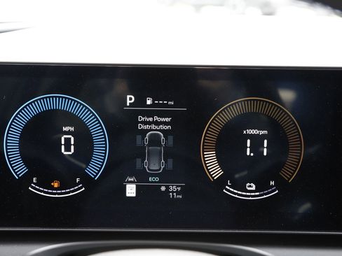 New 2026 Hyundai Tucson Blue SE image 28