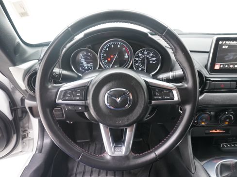 Used 2016 MAZDA MX-5 Miata Club w/ Brembo/BBS Package RWD image 16