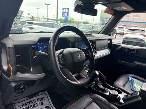 Used 2023 Ford Bronco Badlands AWD/4WD image 12