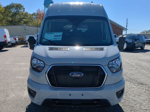 Used 2024 Ford Transit 350 XLT image 7
