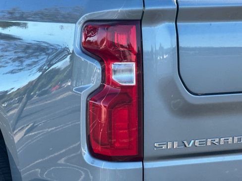 Used 2025 Chevrolet Silverado 1500 High Country AWD/4WD image 46