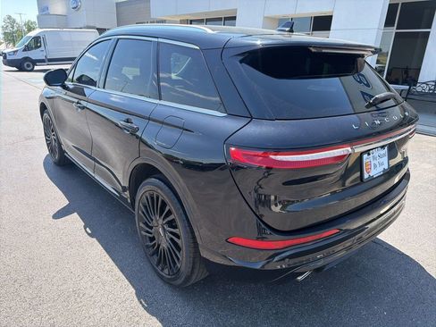 Used 2022 Lincoln Corsair Reserve w/ Luxury Package FWD image 3