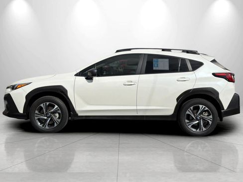 Used 2024 Subaru Crosstrek 2.0i Premium image 5