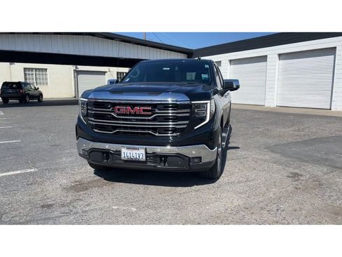 Used 2023 GMC Sierra 1500 SLT w/ SLT Premium Plus Package image 6