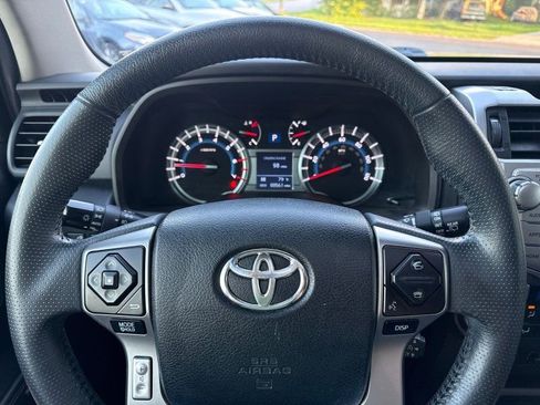 Used 2017 Toyota 4Runner Limited AWD/4WD image 21