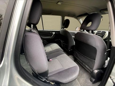 Used 2004 Toyota RAV4 2WD image 24