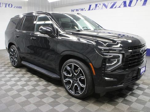 Used 2026 Chevrolet Tahoe RST w/ RST Capability Package AWD/4WD image 3
