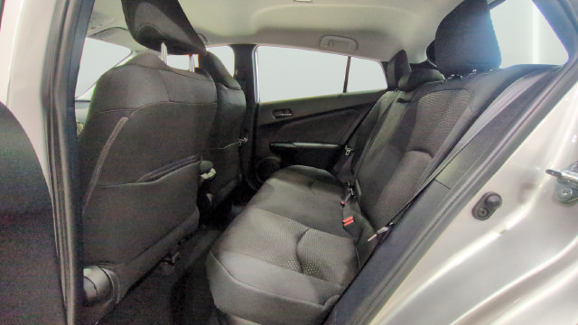 Used 2022 Toyota Prius LE AWD/4WD image 16