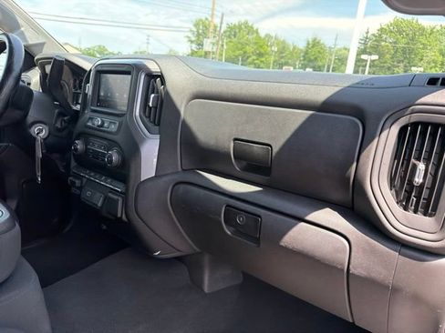 Used 2020 Chevrolet Silverado 1500 Custom w/ Custom Convenience Package AWD/4WD image 24