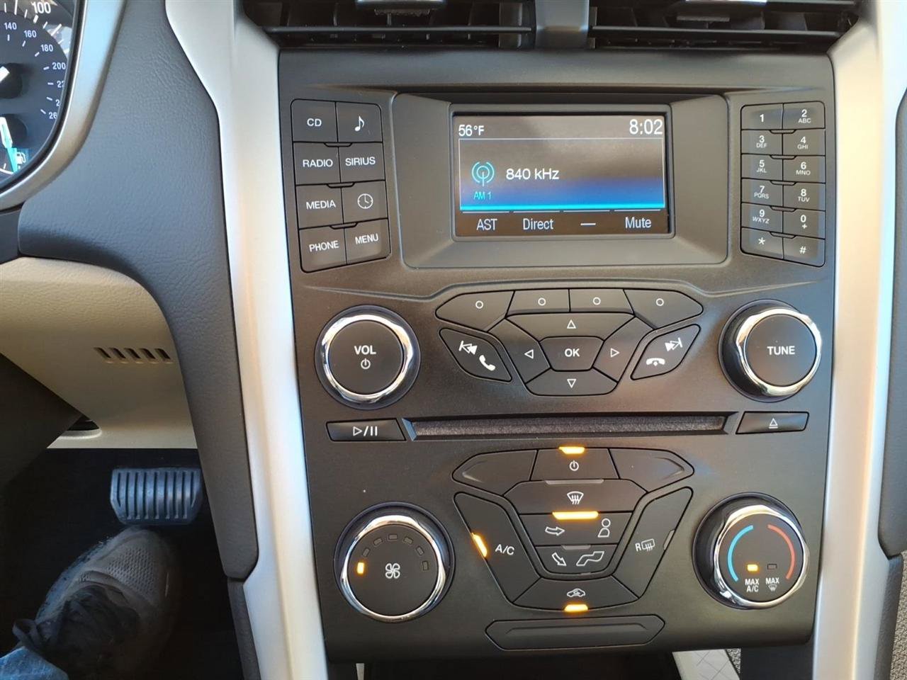 Used 2014 Ford Fusion SE FWD image 13