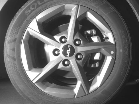 Used 2025 Kia K4 LXS image 13