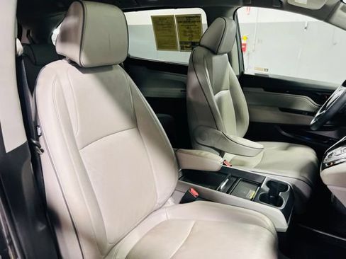 Used 2023 Honda Odyssey Elite image 37