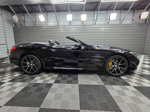 Used 2018 Mercedes-Benz SL 550 image 9