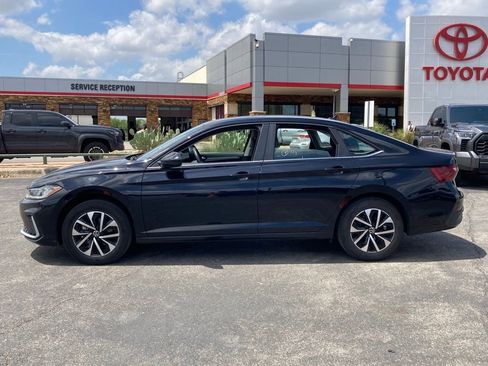Used 2025 Volkswagen Jetta S FWD image 8