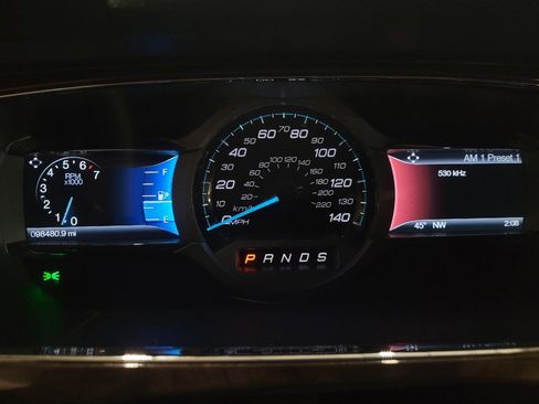 Used 2016 Ford Taurus Limited image 23