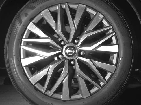 Used 2025 Nissan Altima 2.5 SV FWD image 15