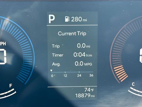 Used 2025 Hyundai Santa Cruz SEL FWD image 23