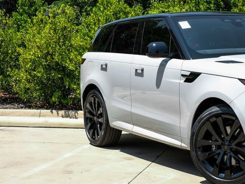 New 2026 Land Rover Range Rover Sport Dynamic SE AWD/4WD image 8