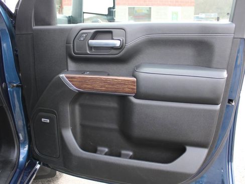 Used 2020 Chevrolet Silverado 2500 High Country w/ Z71 Off-Road Package image 43