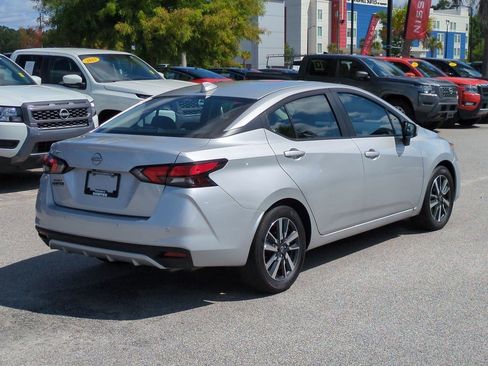 Certified 2025 Nissan Versa SV FWD image 4
