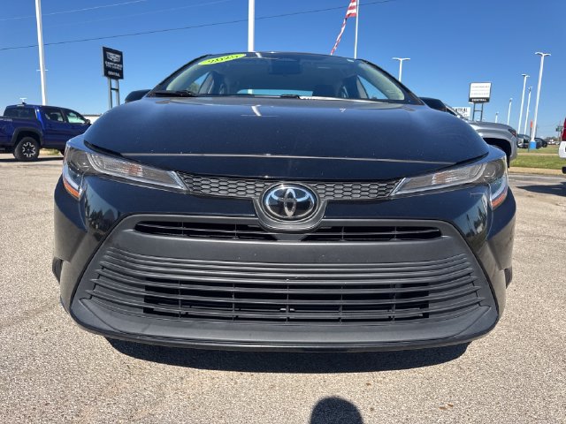 Used 2025 Toyota Corolla LE FWD image 10