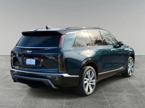 New 2026 Cadillac Vistiq Luxury image 9