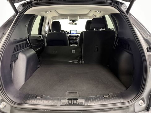 Used 2022 Ford Escape SE w/ SE Sport Appearance Package image 29