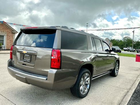 Used 2016 Chevrolet Suburban LTZ AWD/4WD image 5