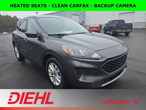Used 2020 Ford Escape SE image 1