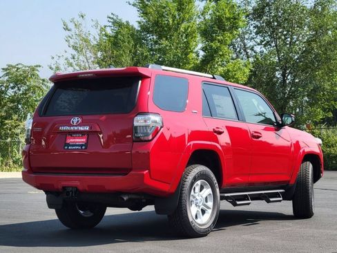 Used 2023 Toyota 4Runner SR5 AWD/4WD image 16