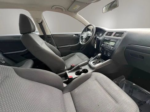 Used 2013 Volkswagen Jetta Sedan FWD image 14