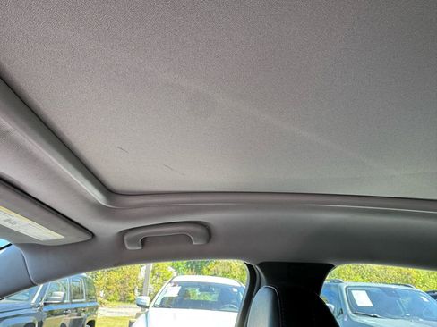 Used 2016 Chevrolet Malibu Premier w/ Driver Confidence Package II image 17