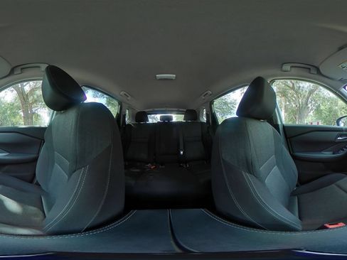 Used 2025 Nissan Rogue SV FWD image 38