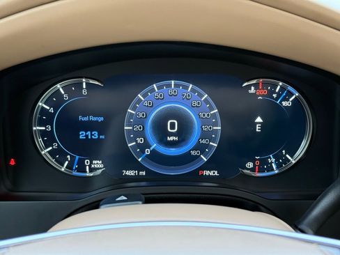 Used 2019 Cadillac Escalade Platinum image 12