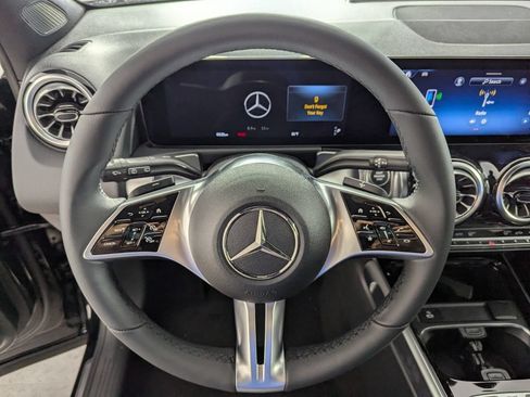 New 2026 Mercedes-Benz GLB 250 image 12