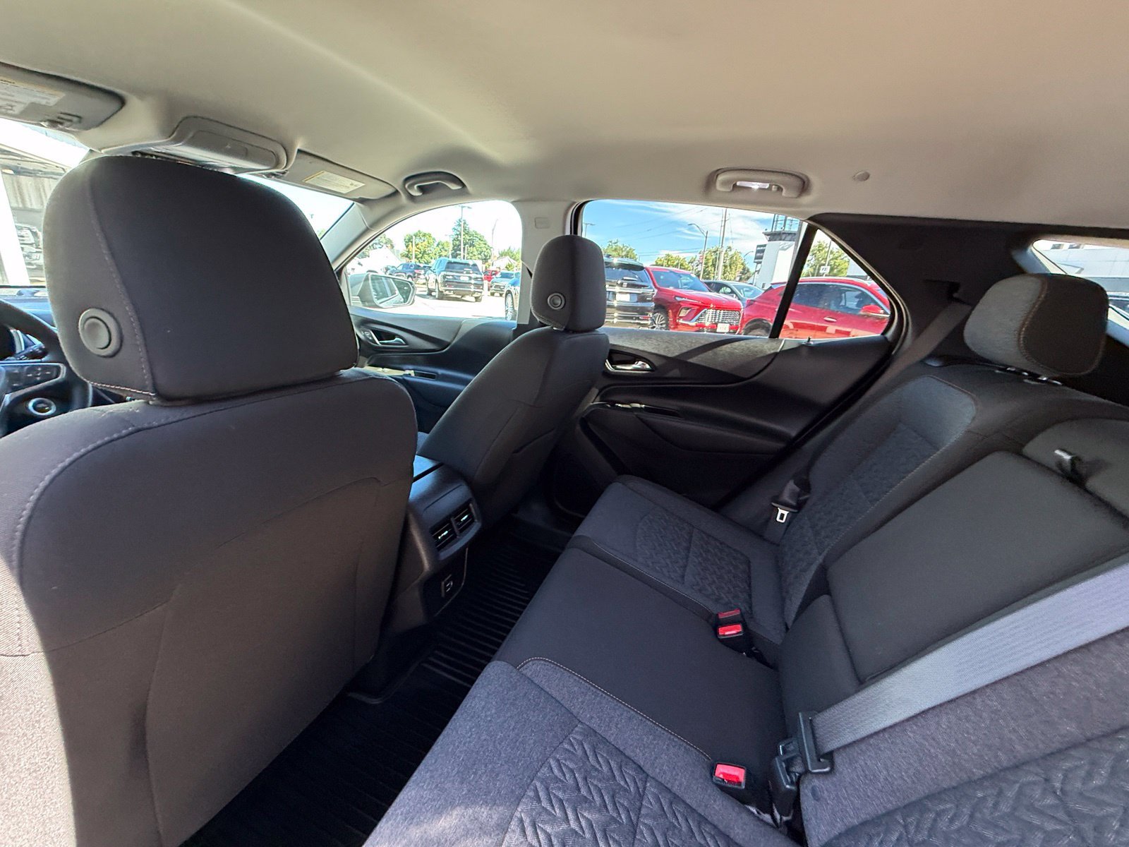 Used 2024 Chevrolet Equinox LT w/ LPO, Floor Liner Package FWD image 24