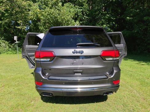 Used 2015 Jeep Grand Cherokee High Altitude AWD/4WD image 17