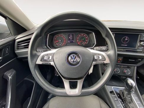 Used 2019 Volkswagen Jetta S w/ Driver Assistance Package image 12