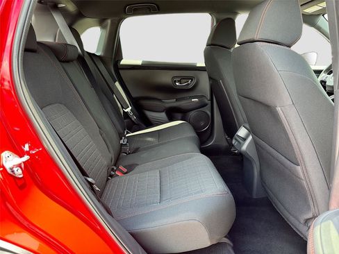 Certified 2025 Honda HR-V Sport image 29