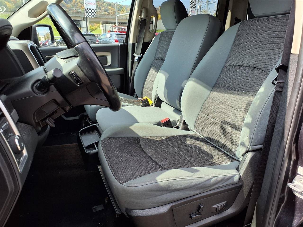 Used 2013 RAM 1500 Classic SLT w/ Big Horn Equipment Group AWD/4WD image 7